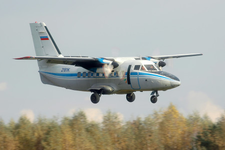 Let_L-410